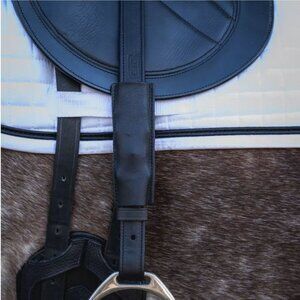 CWD Dressage stirrup leathers black